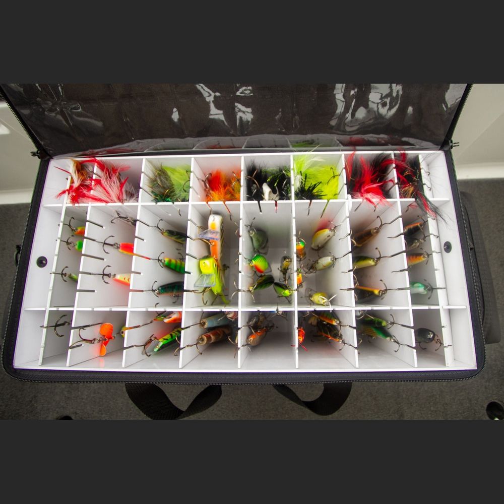 Monster Tackle Box, 100 Lures
