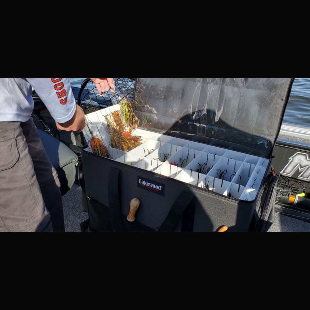 Monster Tackle Box, 100 Lures