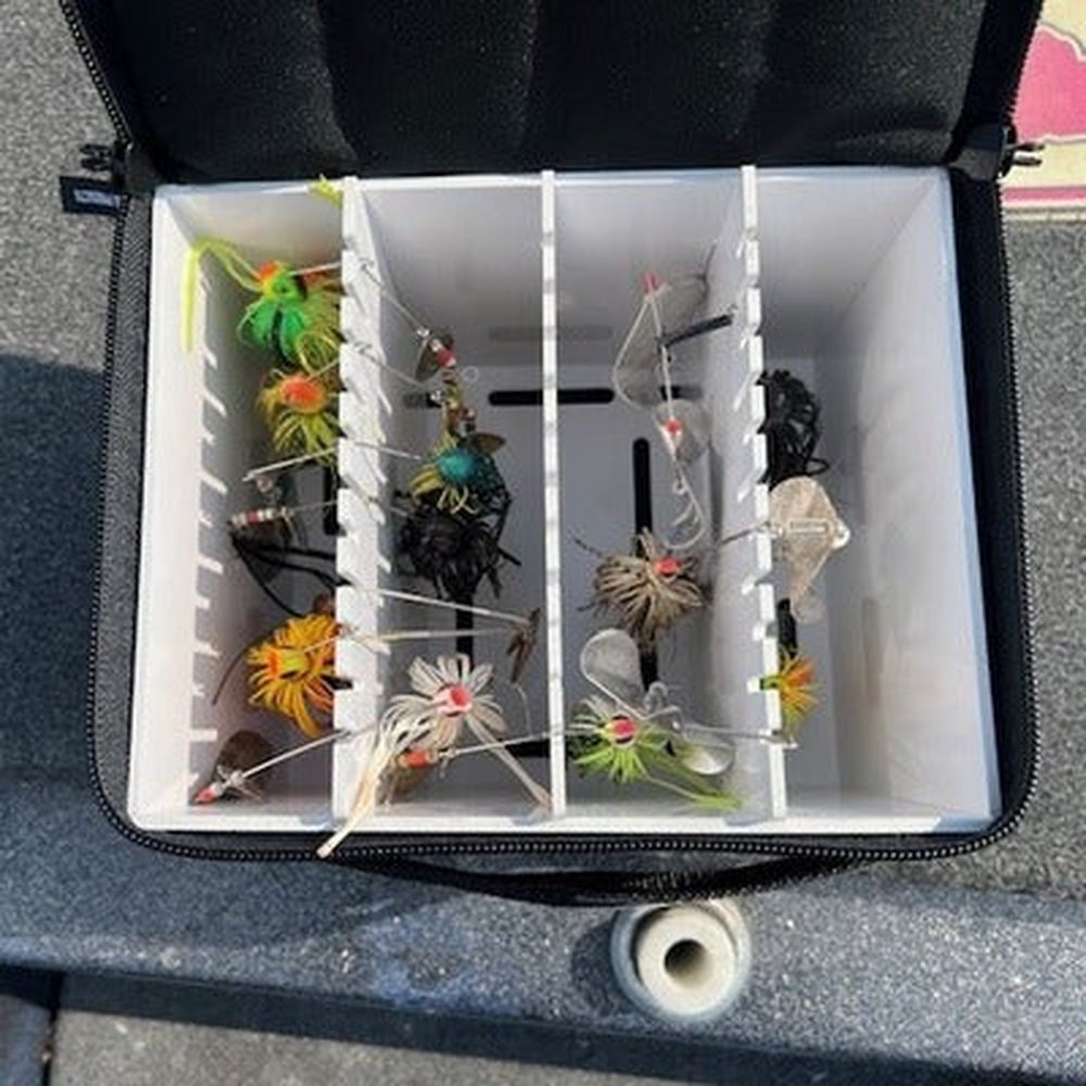 Spinnerbait Deposit Tackle Box